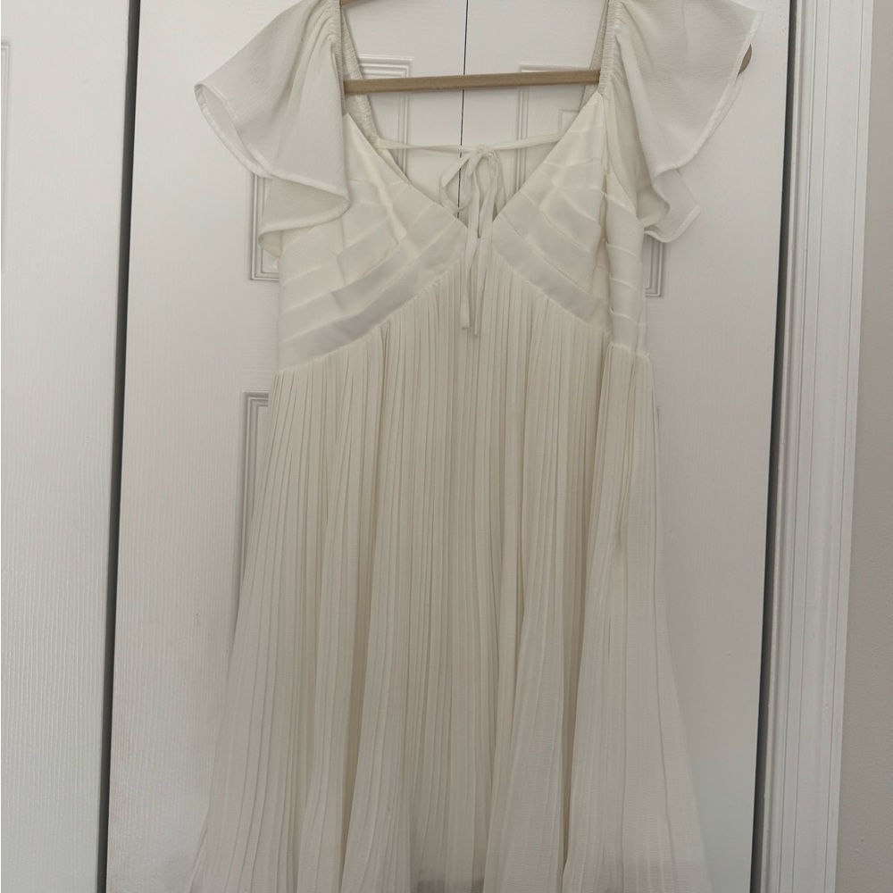 Lulu's Elegant White Dress